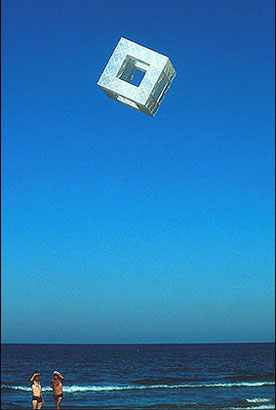 Vuelo del Cubo. La Malvarrosa. Valencia, 1979